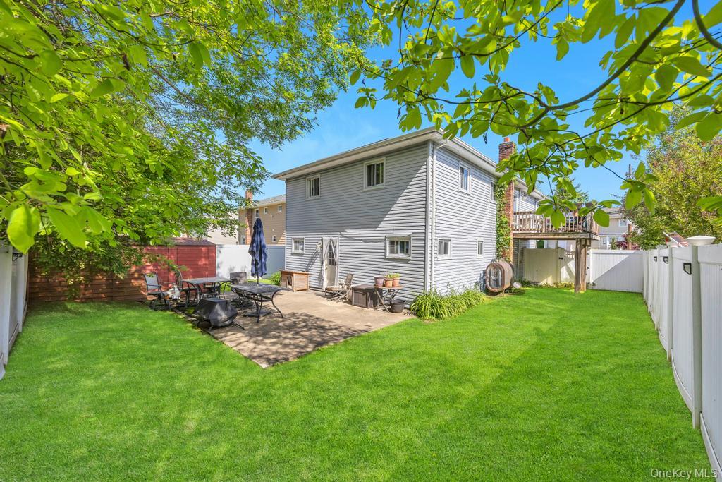 16 E Grove Street Property Photo 33