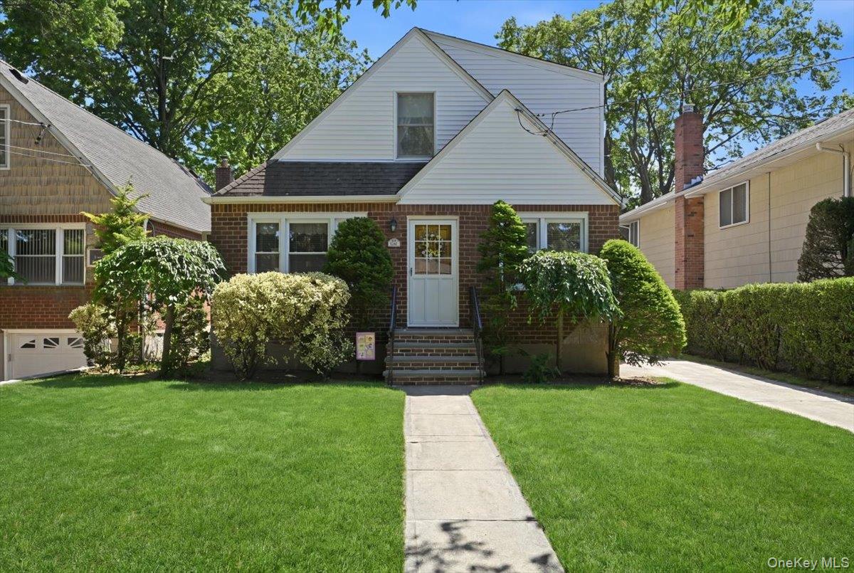 154 Cypress Street Property Photo 1