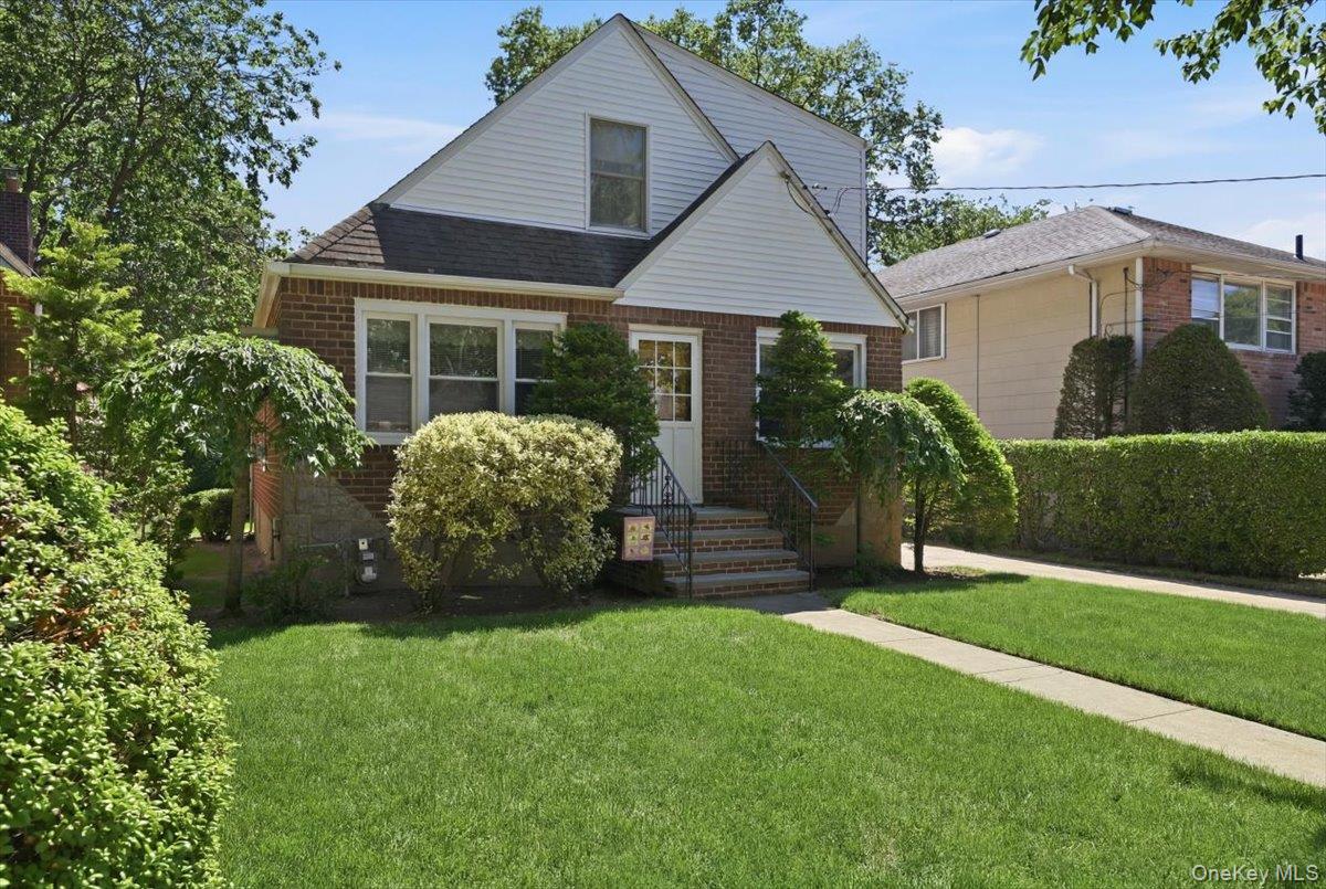 154 Cypress Street Property Photo 2
