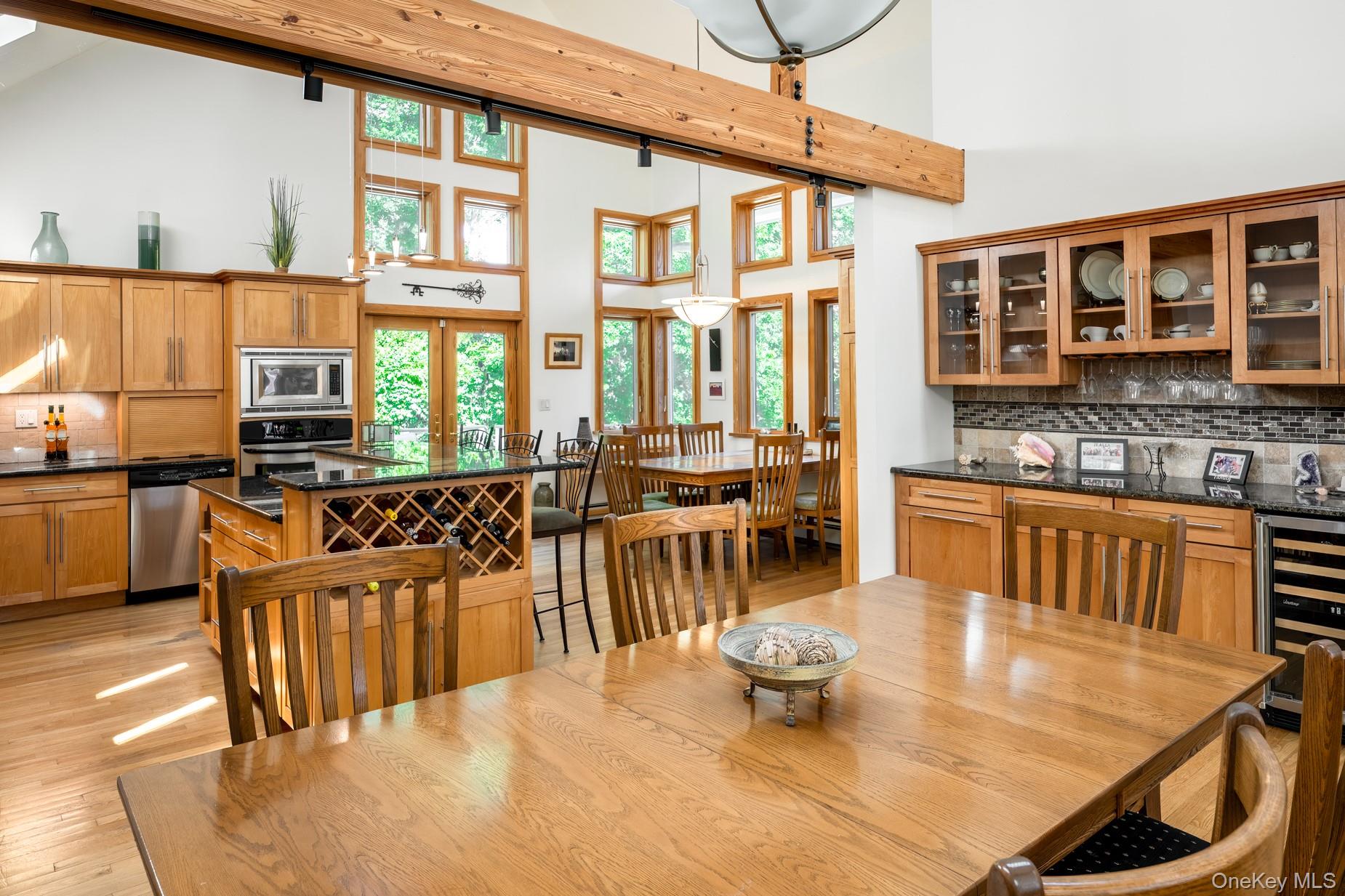 15 John Street Property Photo 7