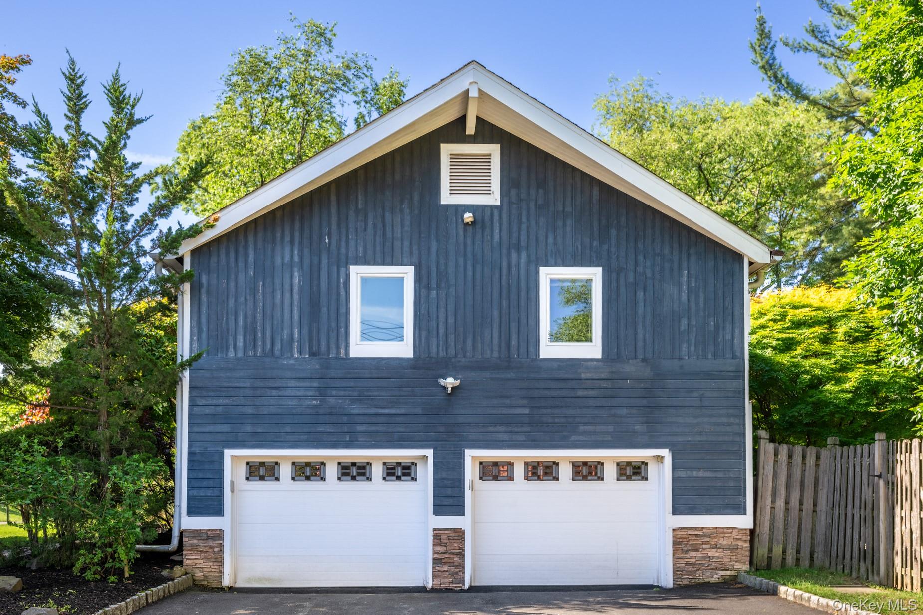 15 John Street Property Photo 25
