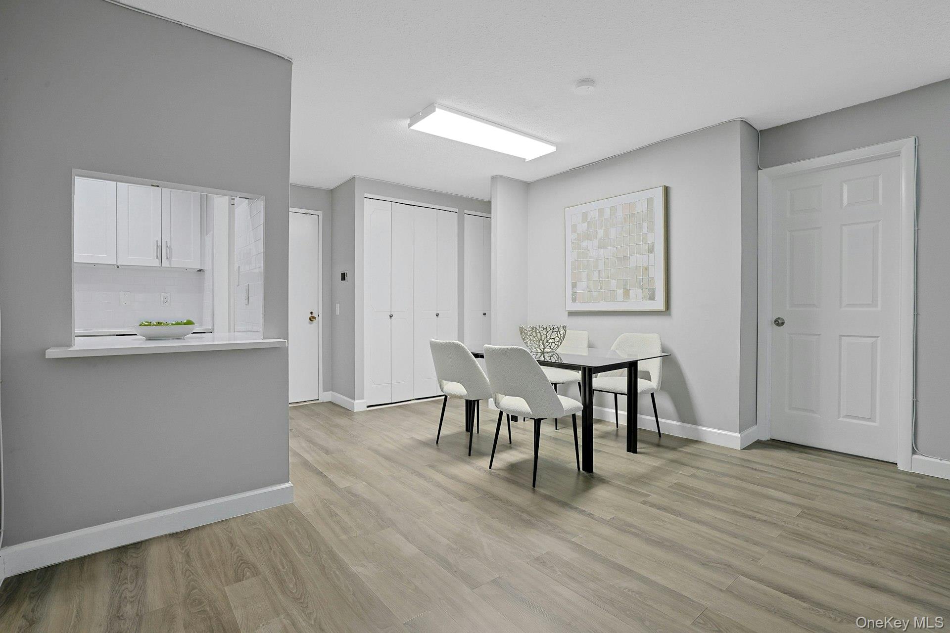 1270 North Avenue 1h Property Photo 3