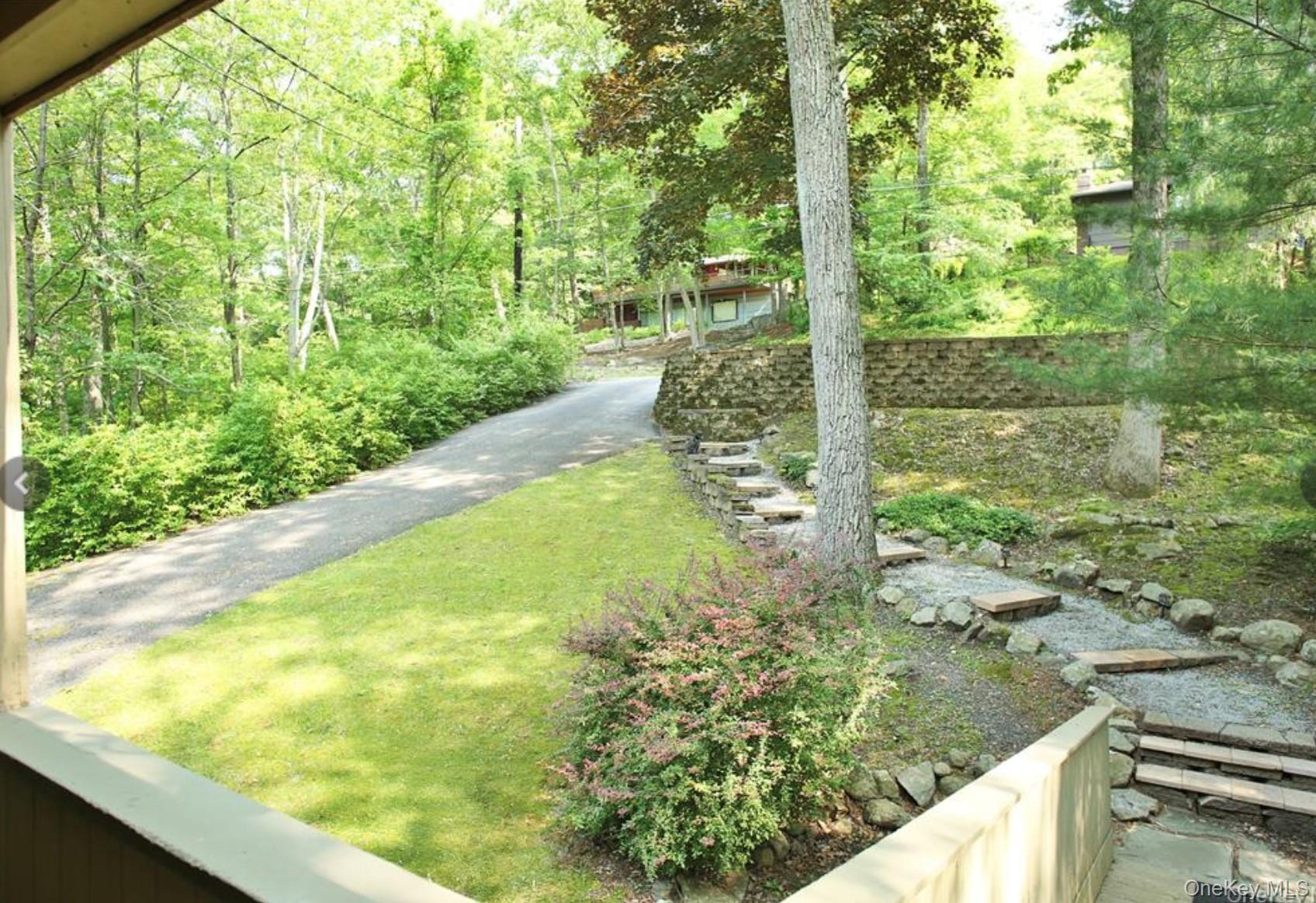 162 Fawn Hill Road Property Photo 2