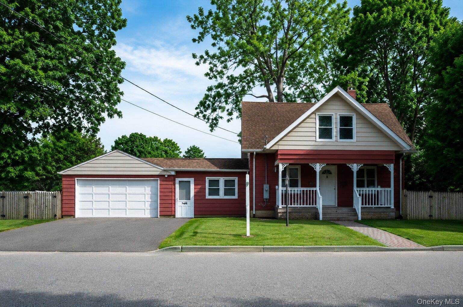 22 Oakland Avenue Property Photo 1
