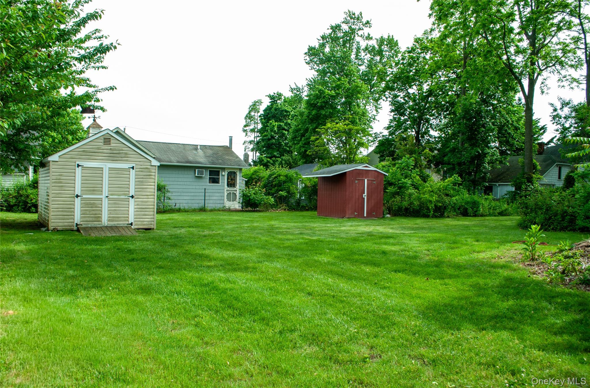 22 Oakland Avenue Property Photo 3