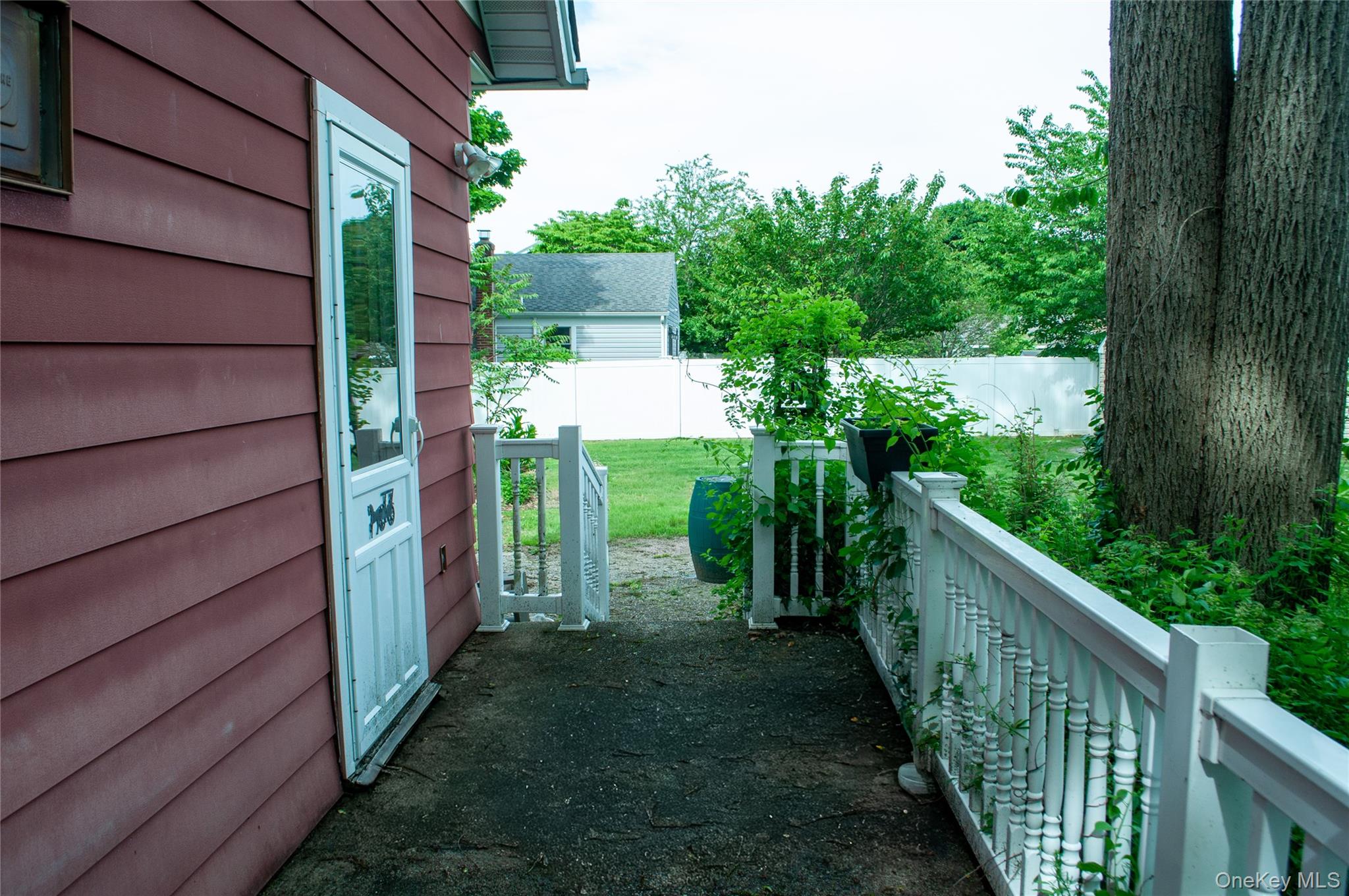22 Oakland Avenue Property Photo 5