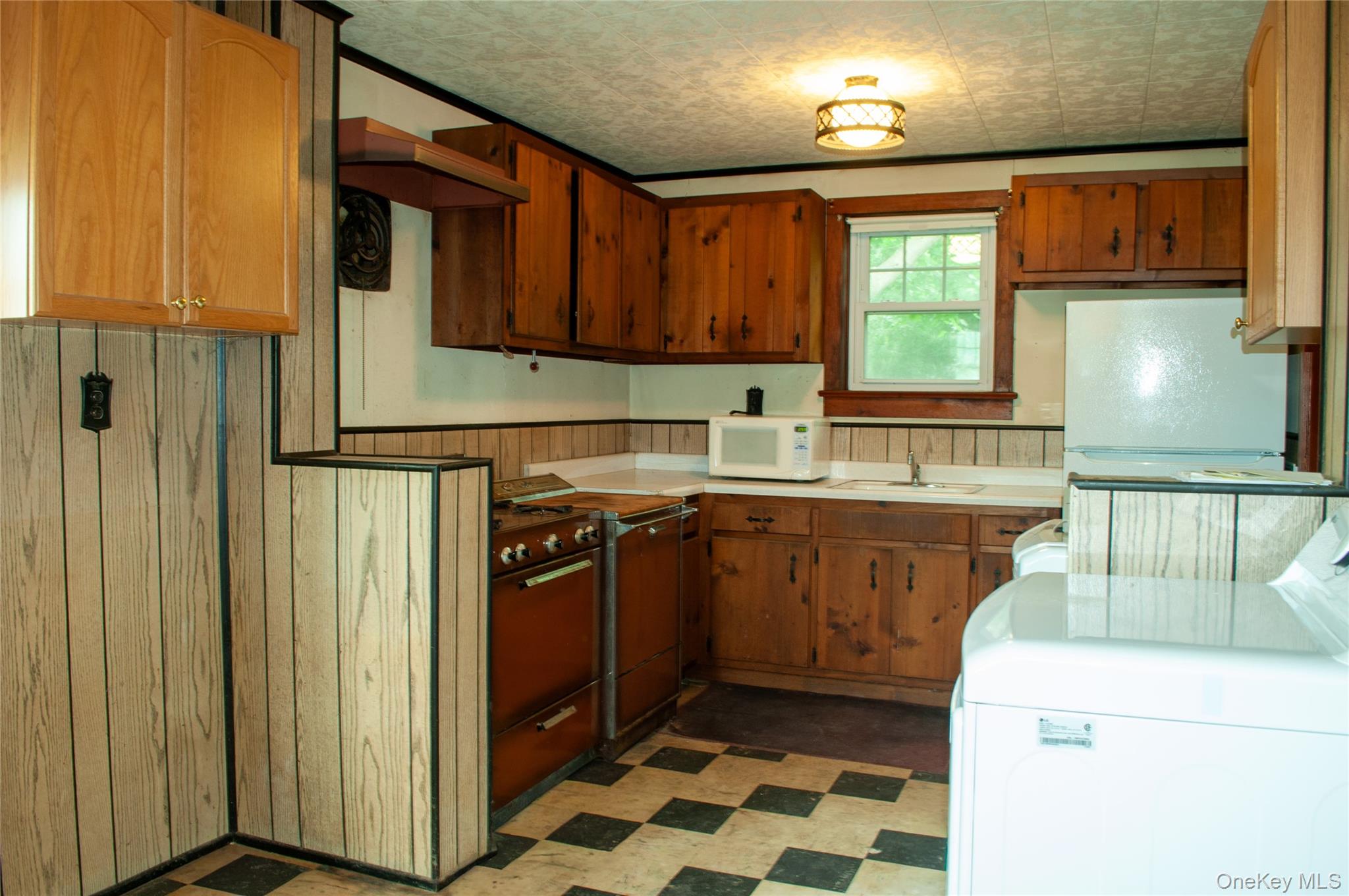22 Oakland Avenue Property Photo 10