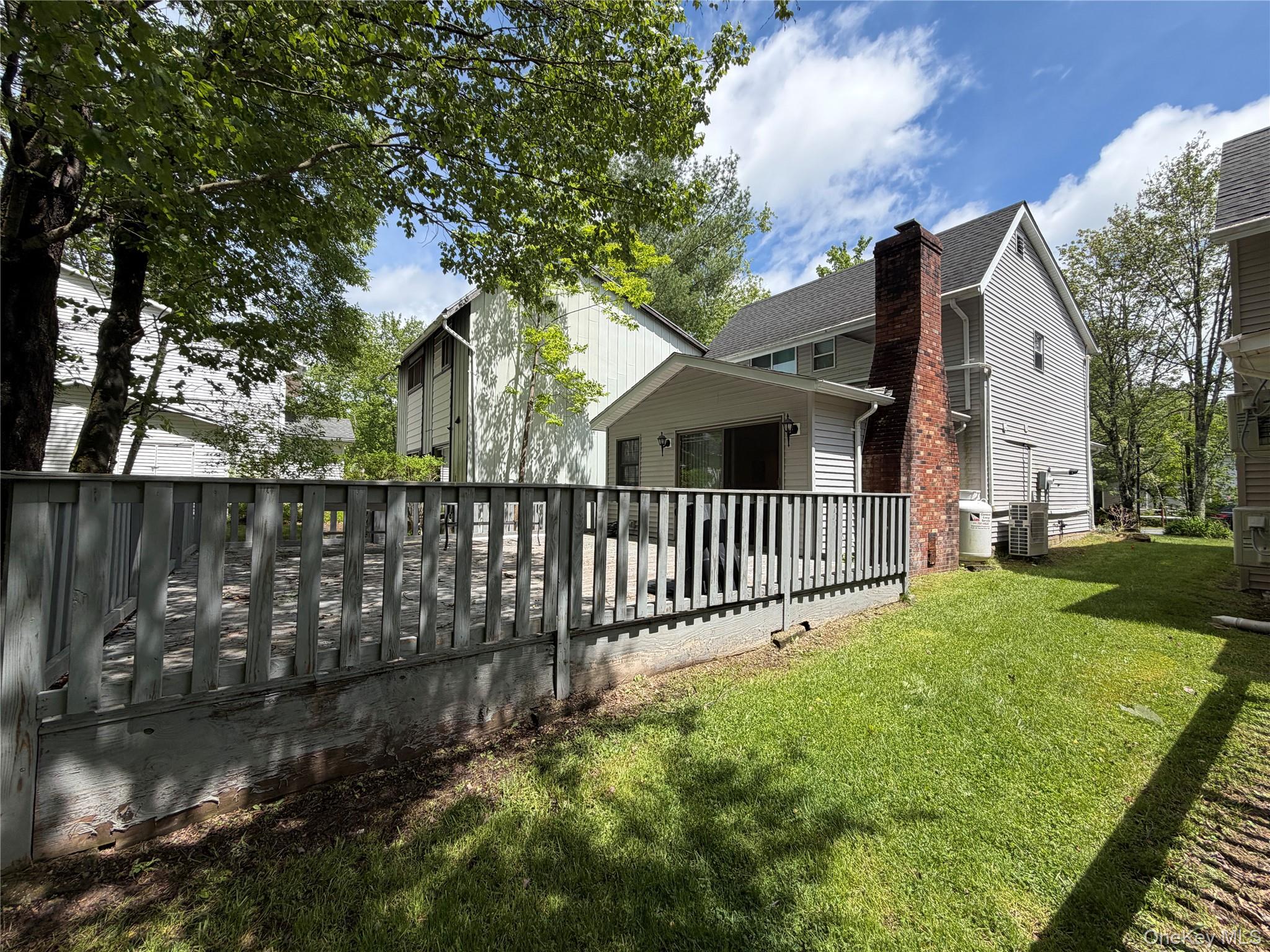 8 Peter Way Property Photo 3