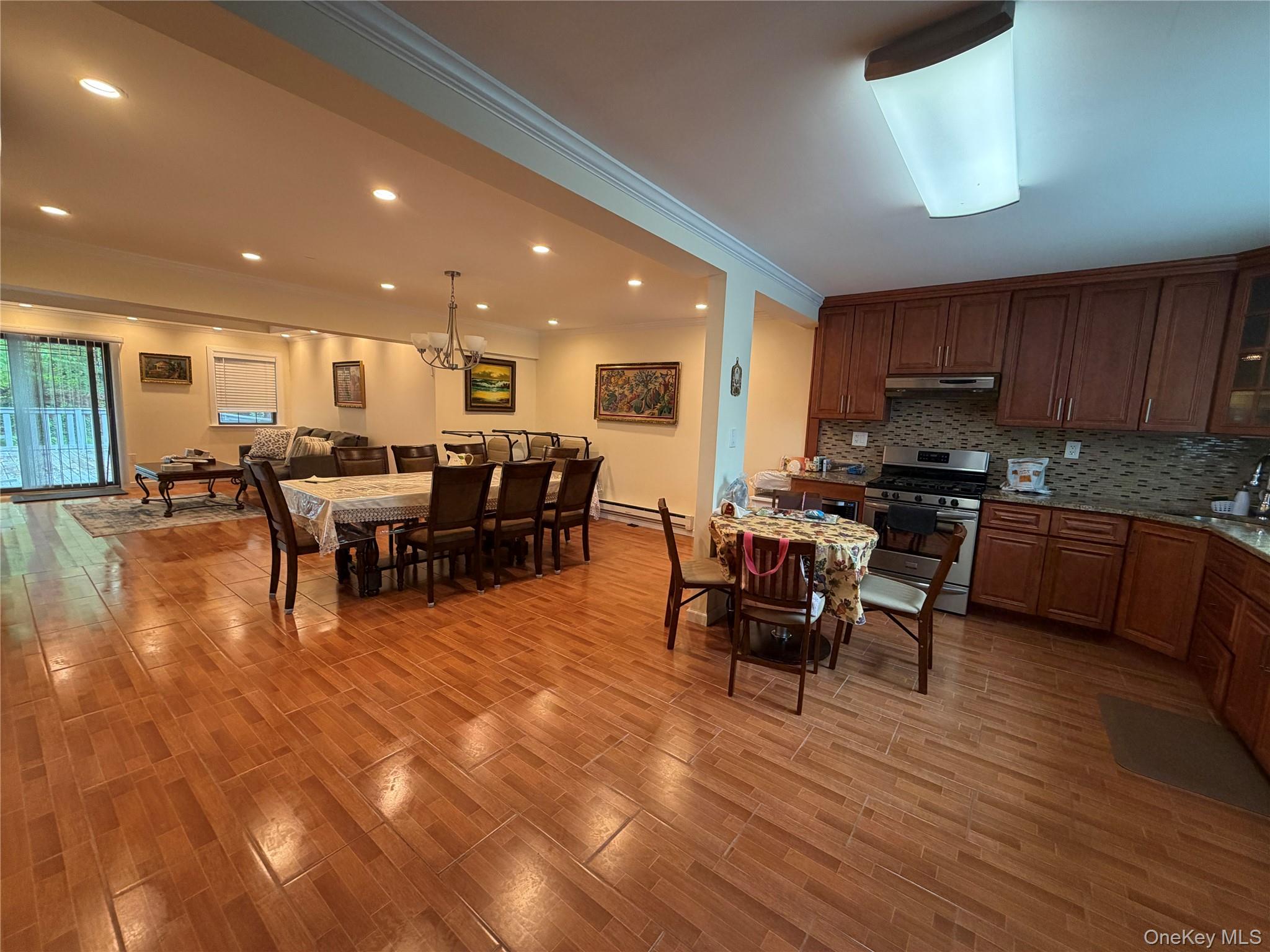 8 Peter Way Property Photo 7