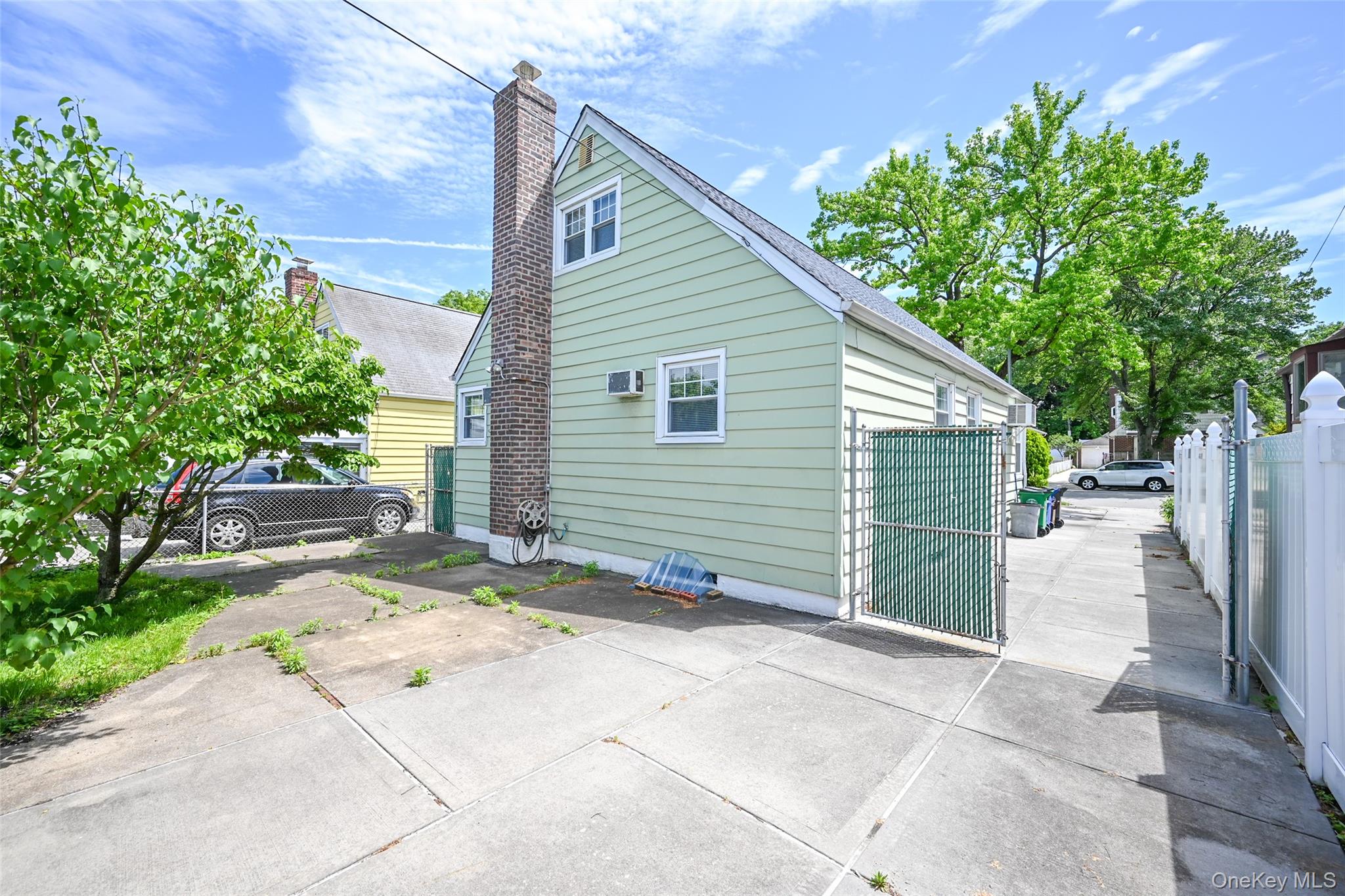 157-11 26th Avenue Property Photo 4