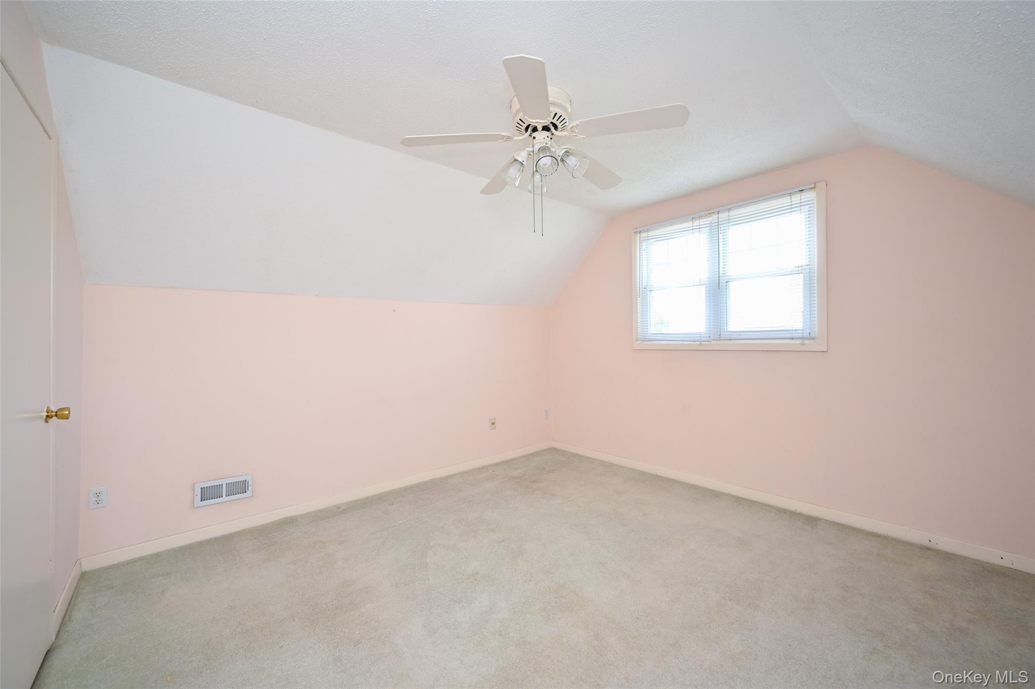 157-11 26th Avenue Property Photo 11