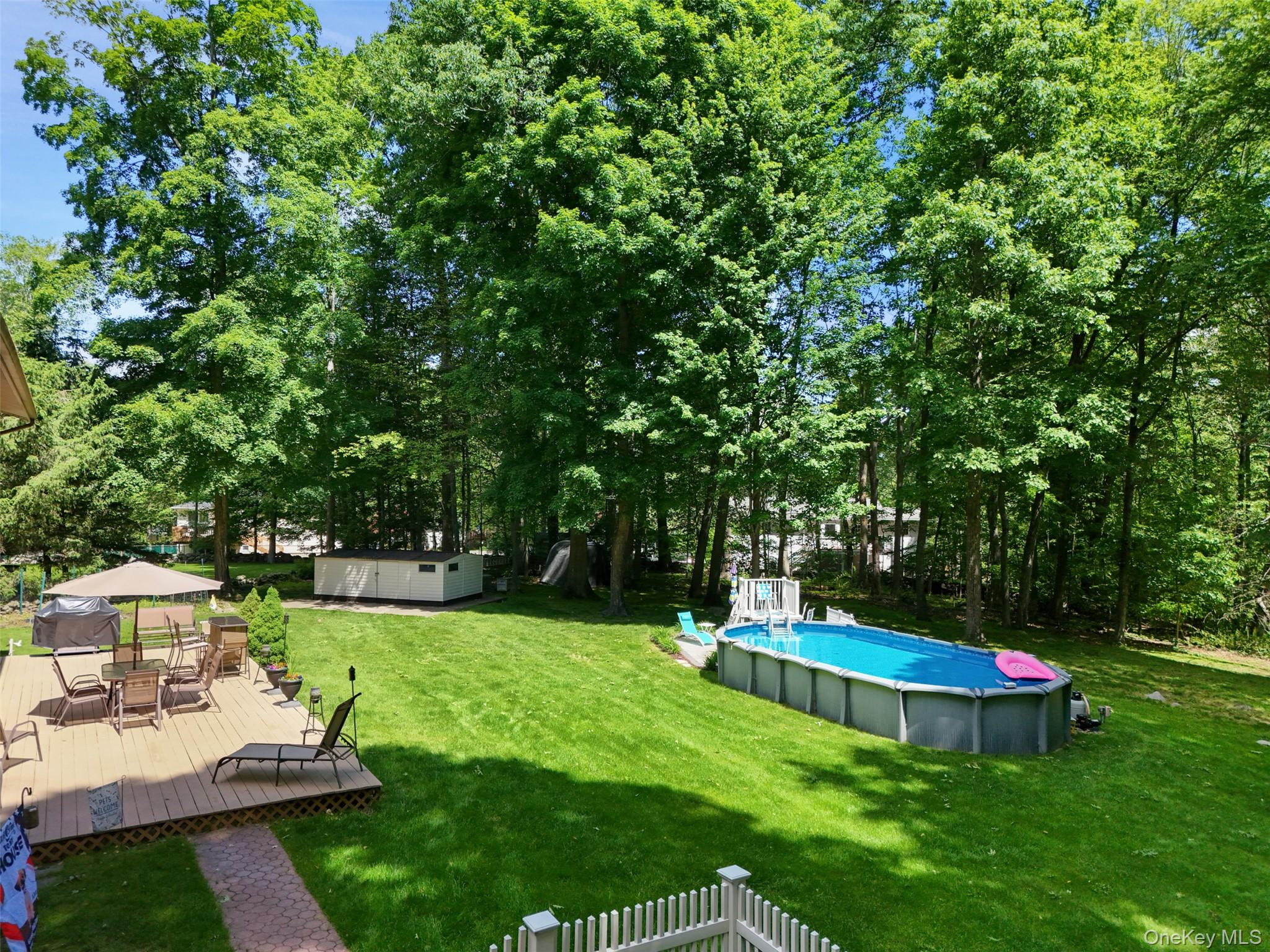90 Timberlane Court Property Photo 3