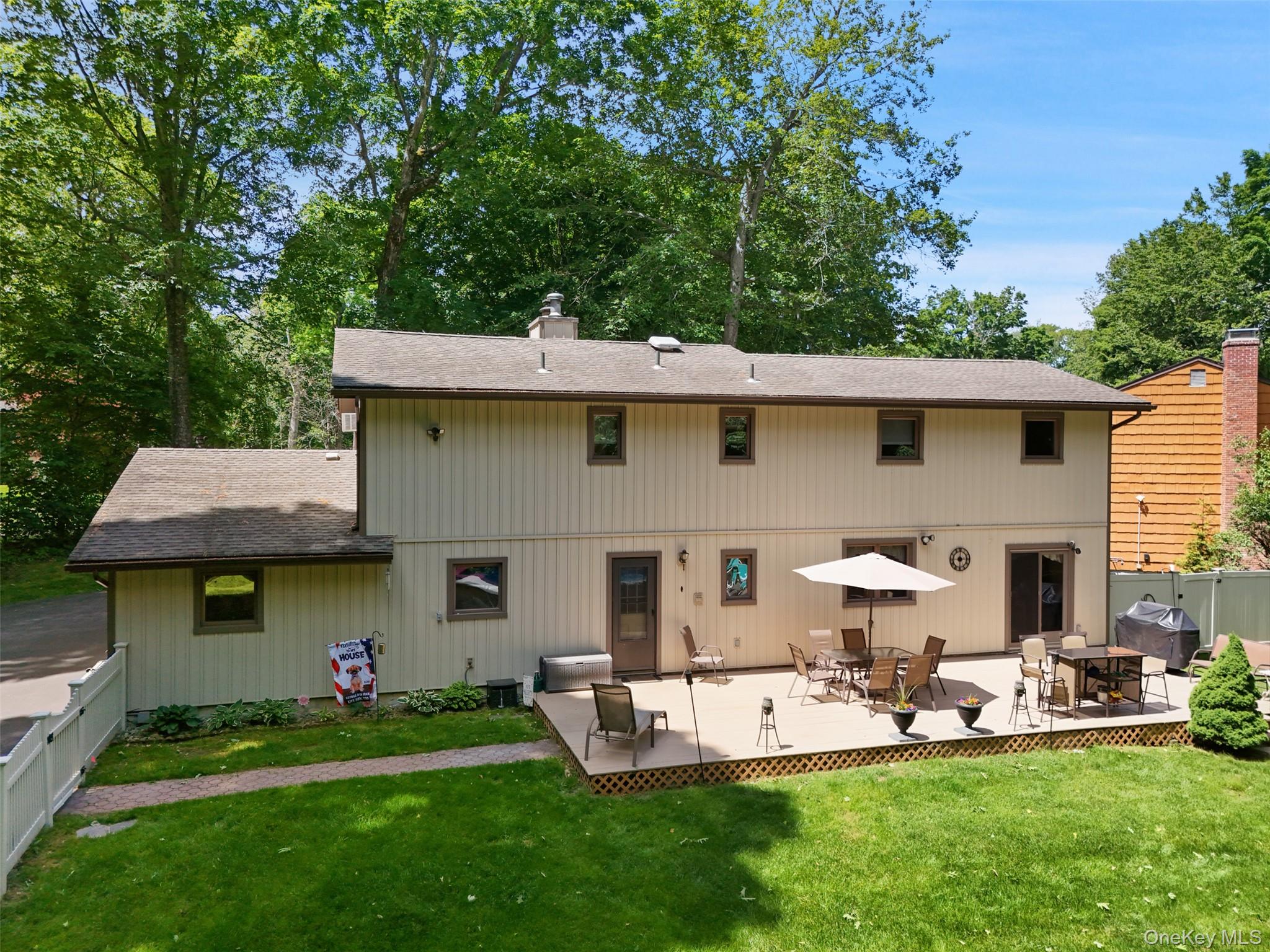 90 Timberlane Court Property Photo 6