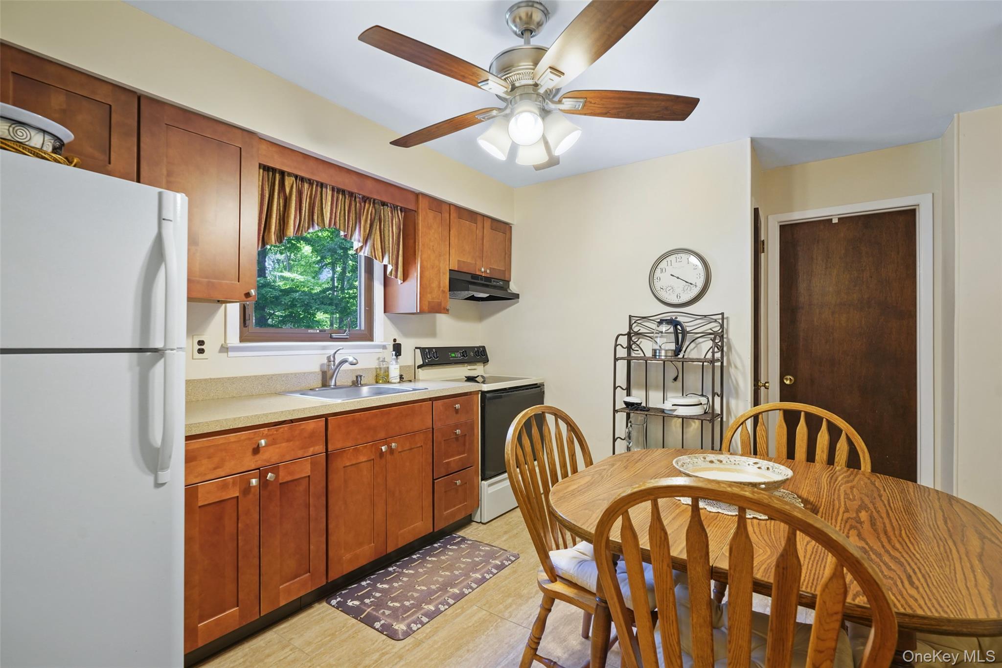 90 Timberlane Court Property Photo 33