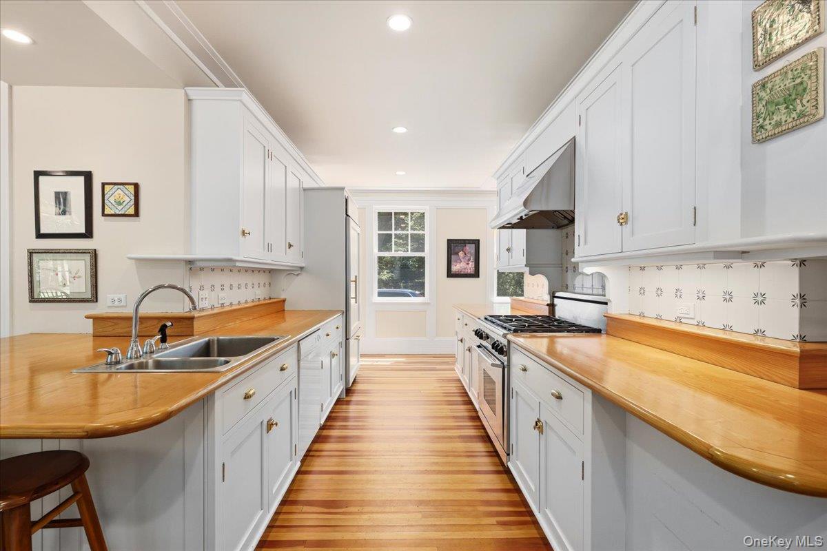 254 Mclain Street Property Photo 12