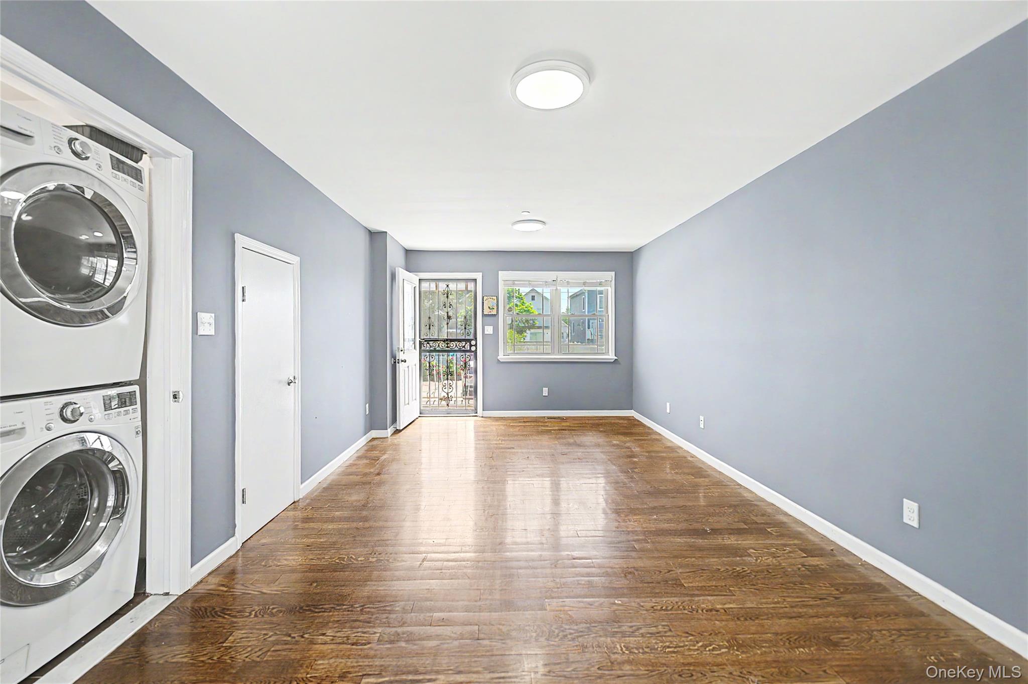 10205 Davenport Court Property Photo 6