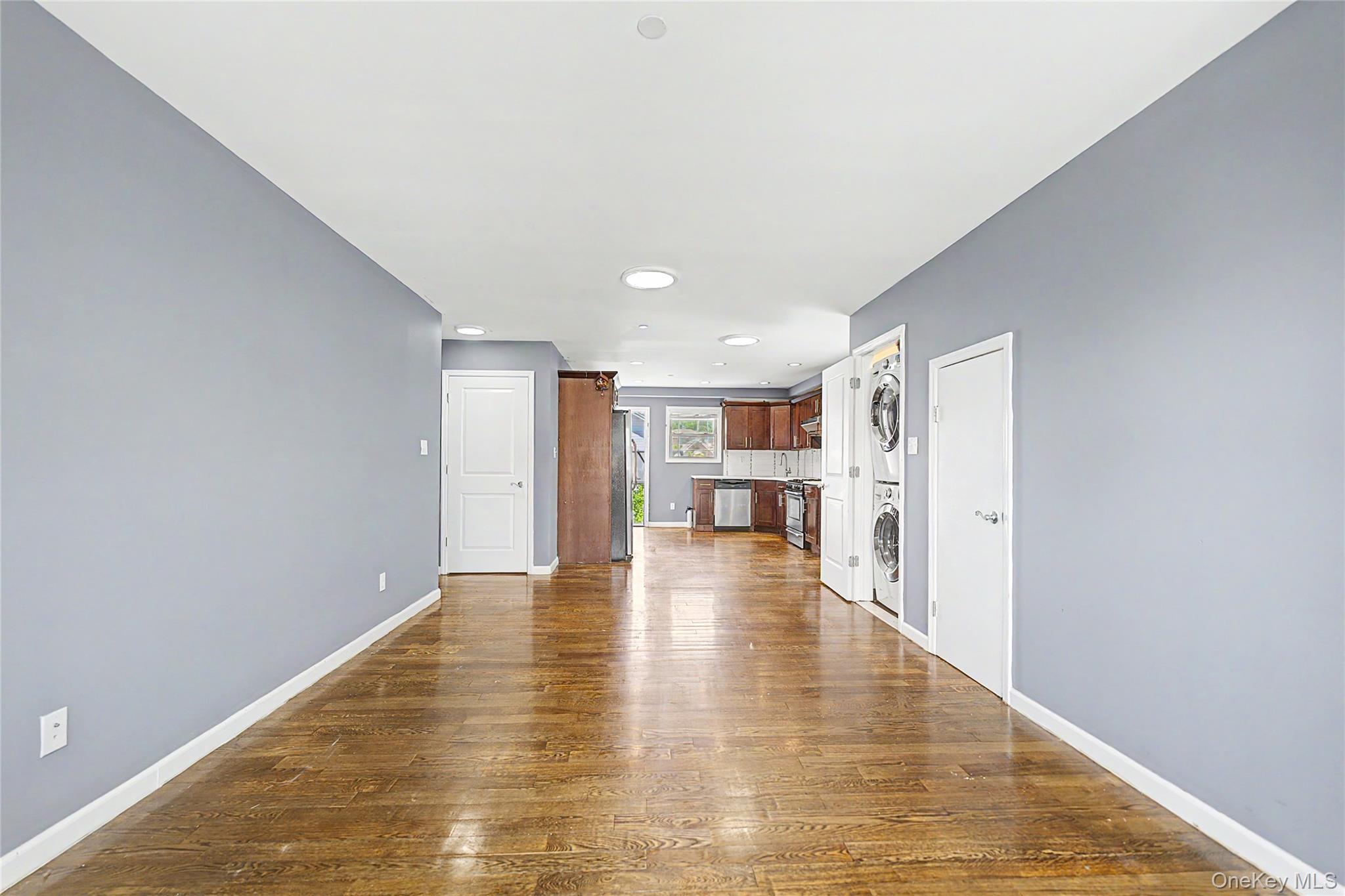 10205 Davenport Court Property Photo 8