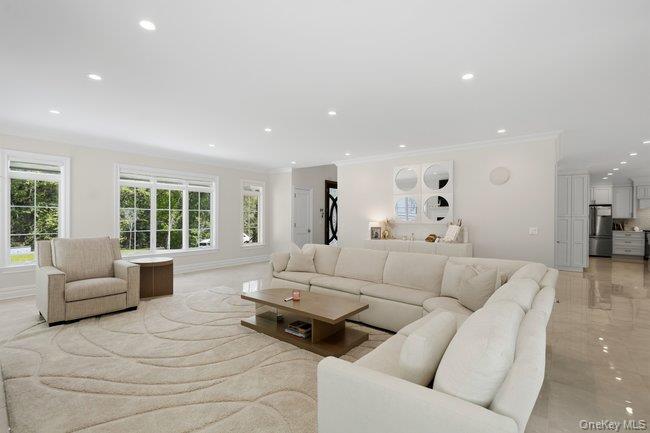 23 Woodbury Road Property Photo 5
