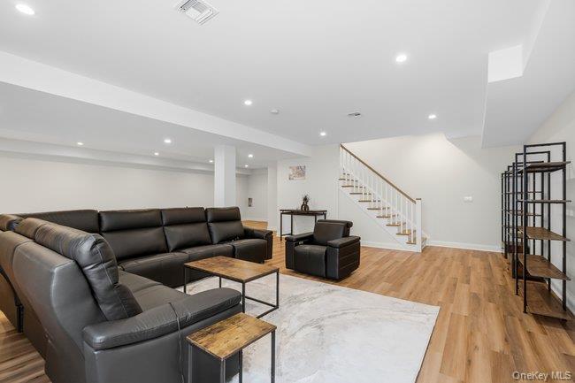 23 Woodbury Road Property Photo 25