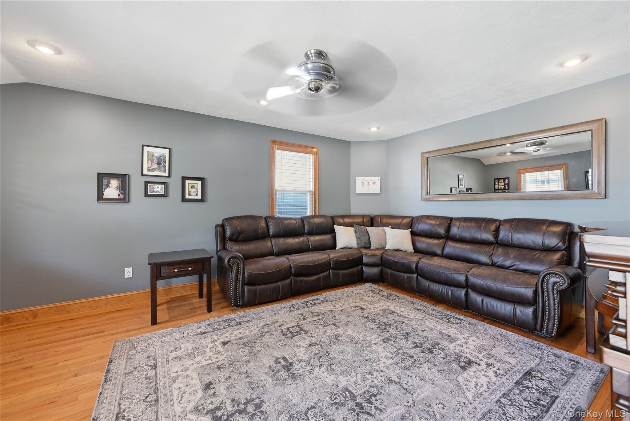 234 Islip Boulevard Property Photo 7
