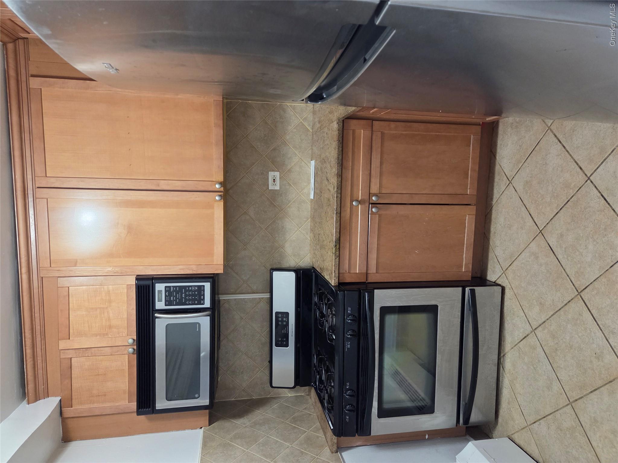 61-25 97th Street 1l Property Photo 4