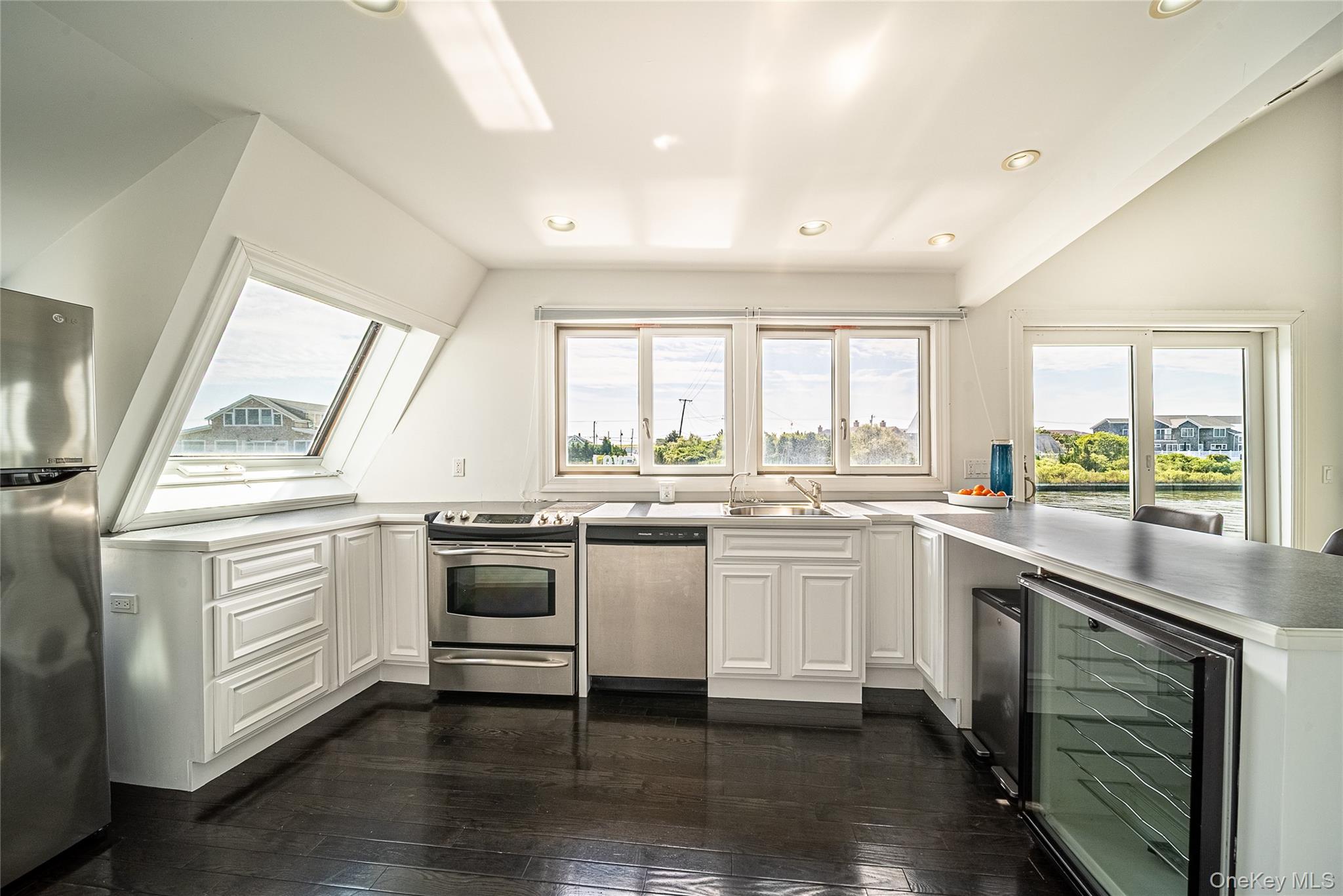 38 Beach Lane Property Photo 16