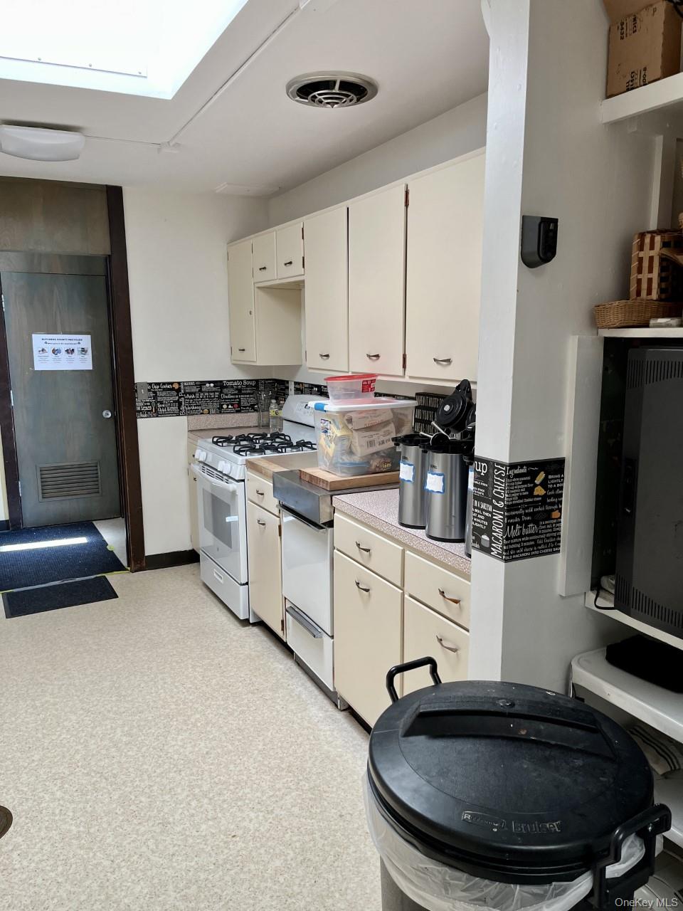 67 S Randolph Avenue Property Photo 12