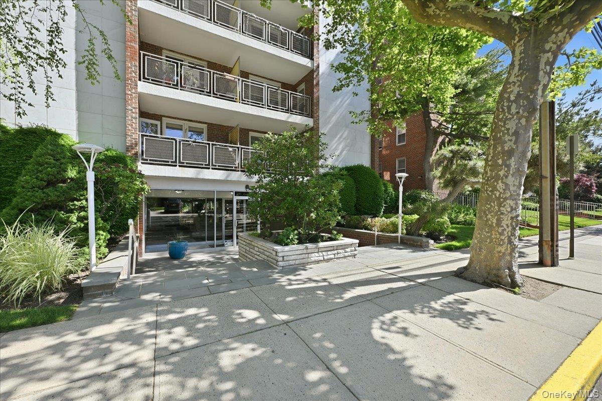 100 Brooklyn Avenue 4v Property Photo 1