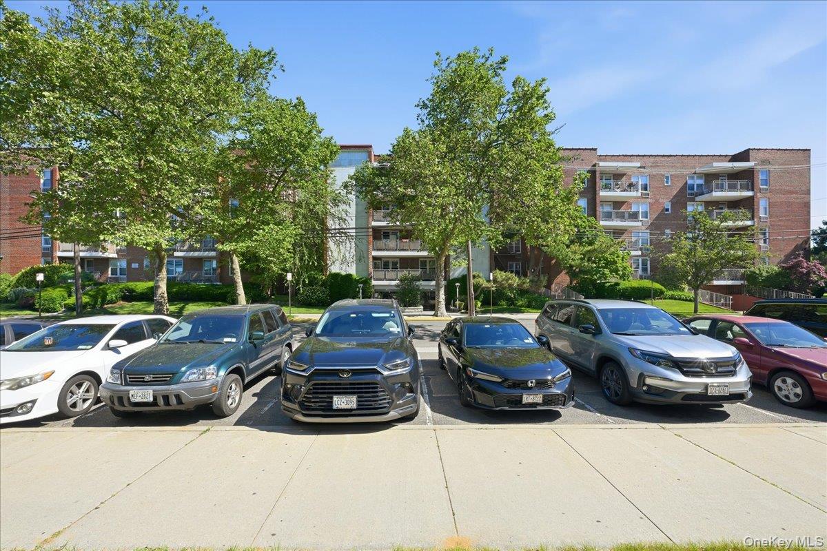 100 Brooklyn Avenue 4v Property Photo 3