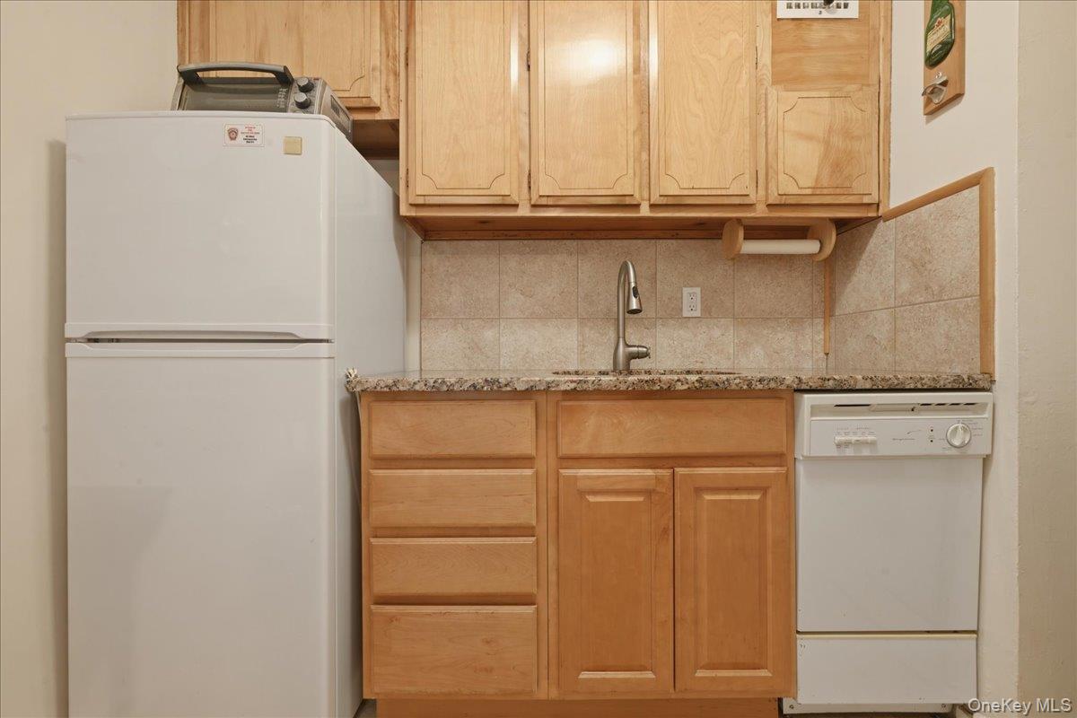 100 Brooklyn Avenue 4v Property Photo 15