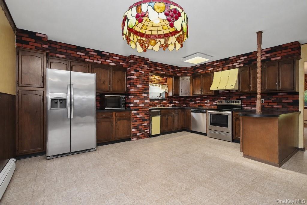 2 Troy Place Property Photo 18