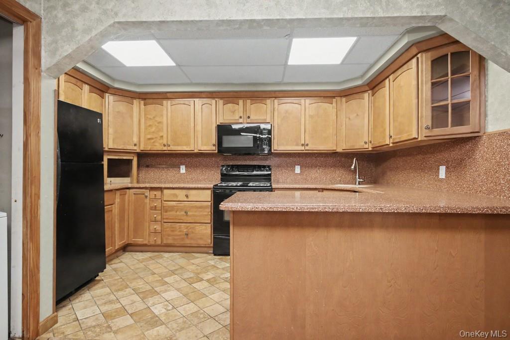 2 Troy Place Property Photo 40