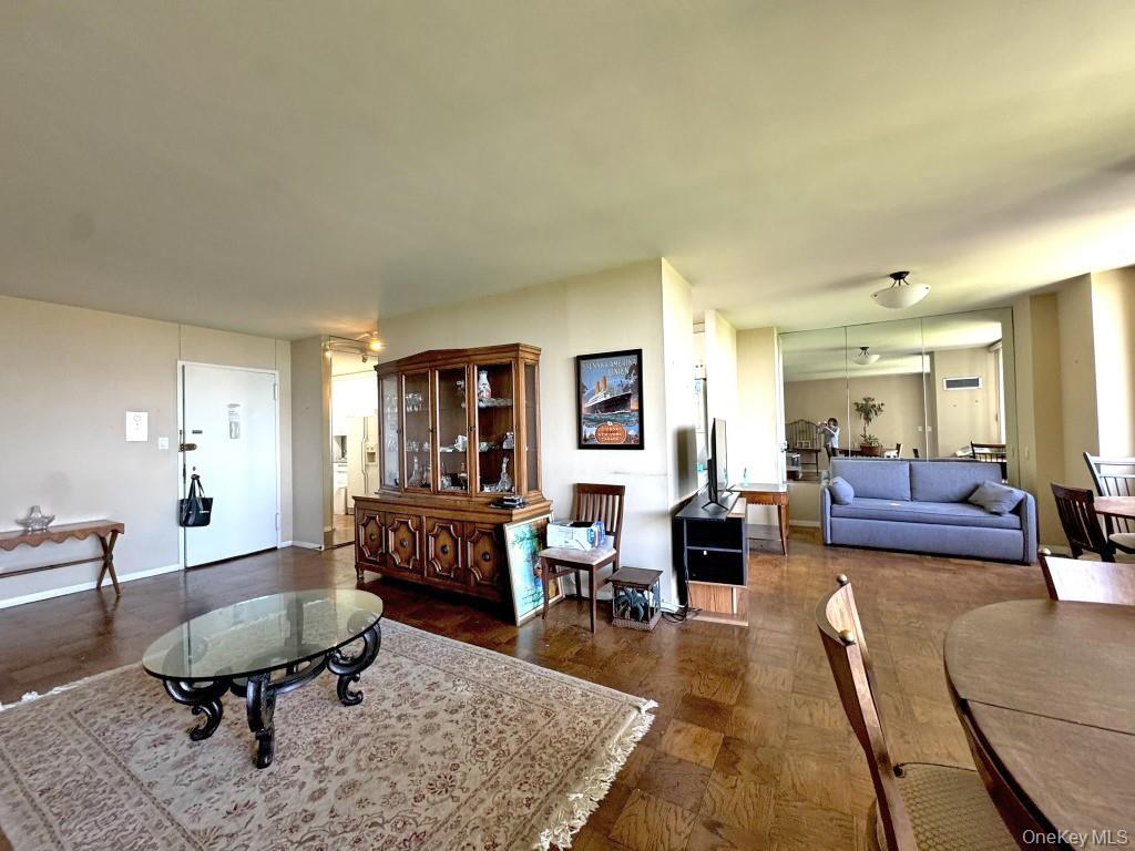271-10 Grand Central Parkway 16s Property Photo 6