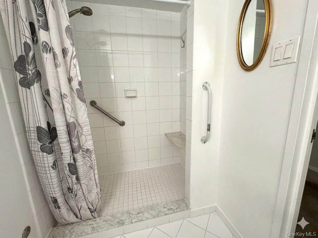 271-10 Grand Central Parkway 16s Property Photo 13