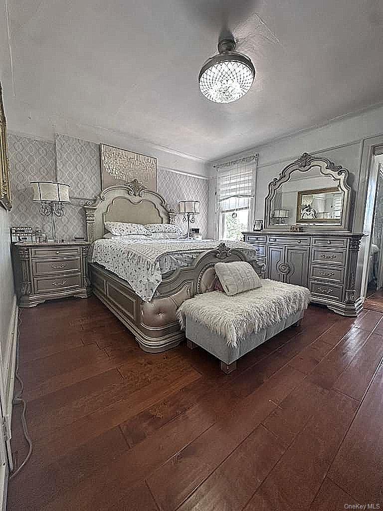 18811 Dunkirk Drive Property Photo 2