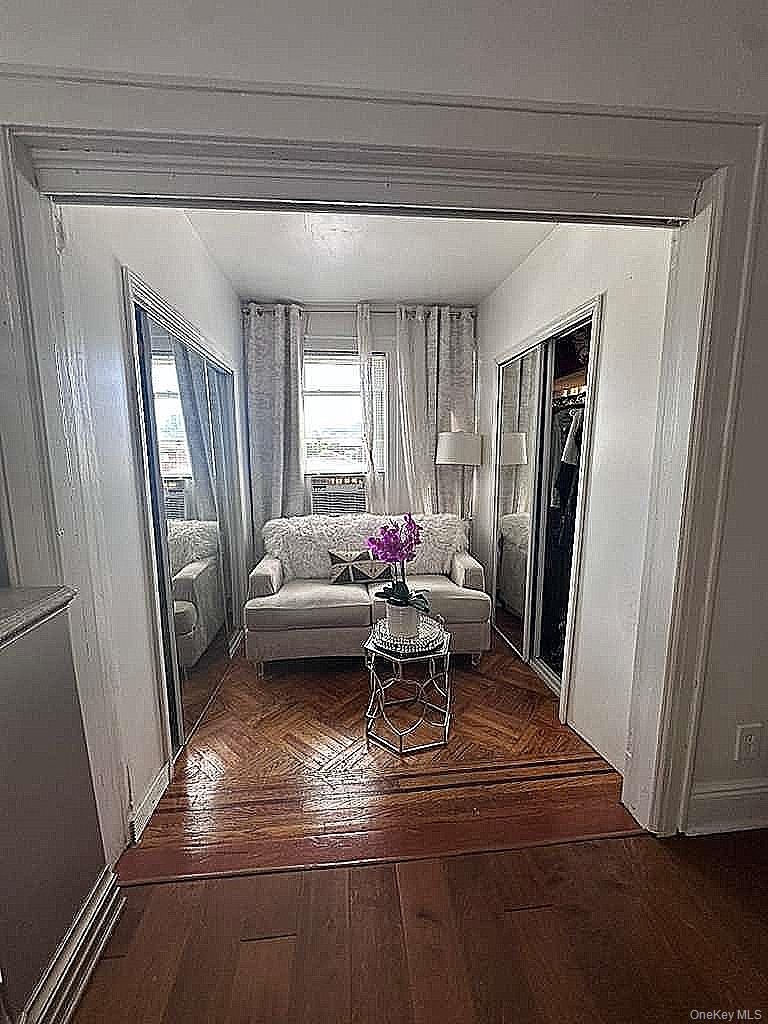 18811 Dunkirk Drive Property Photo 12