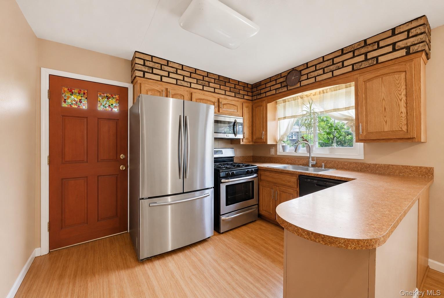132 Davison Avenue Property Photo 7