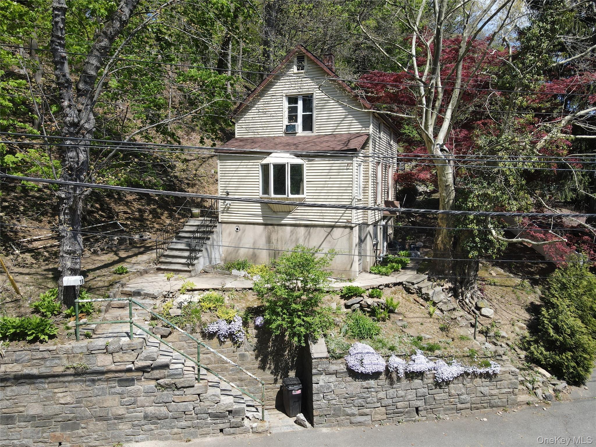 18 Columbus Avenue Property Photo 3