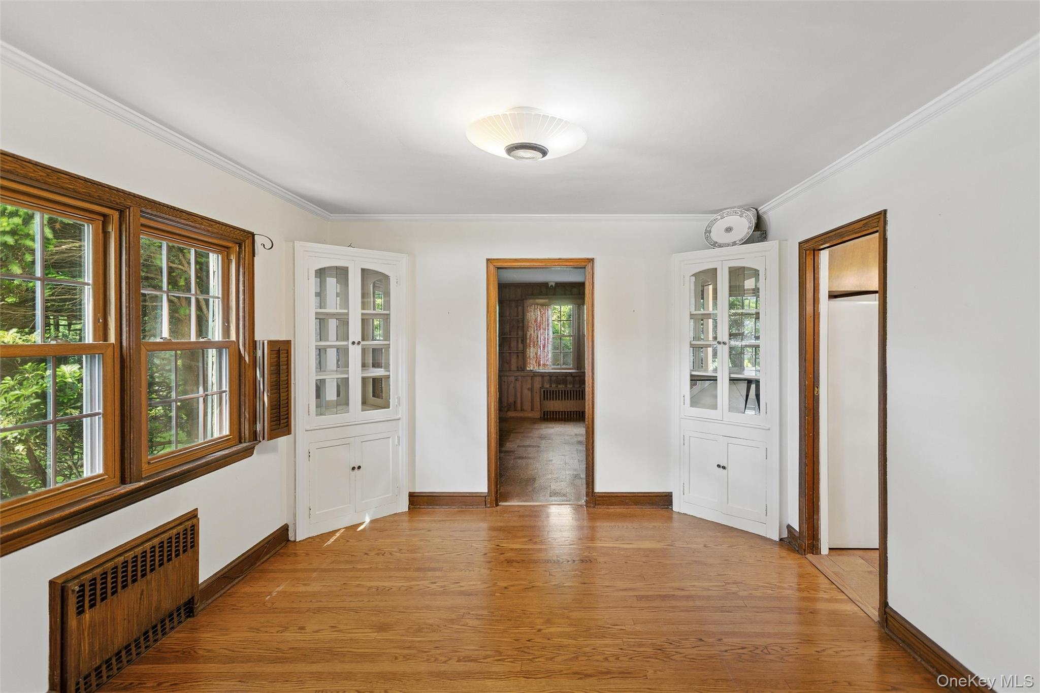 621 Oxford Street Property Photo 7