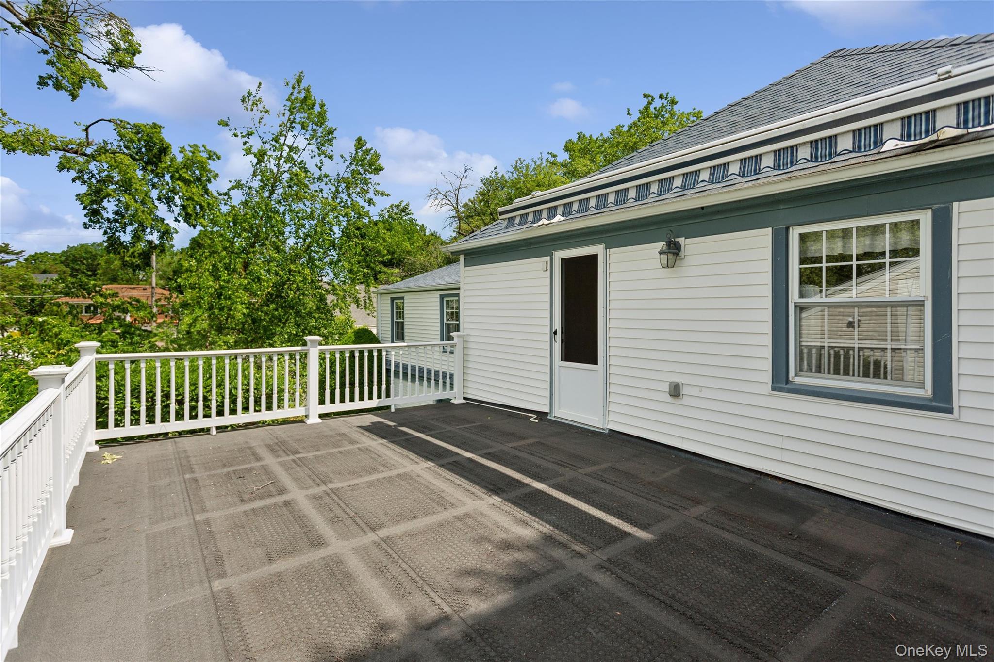 621 Oxford Street Property Photo 25