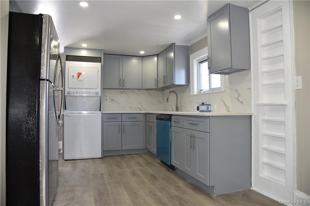 99 Maple Avenue 3 Property Photo 3