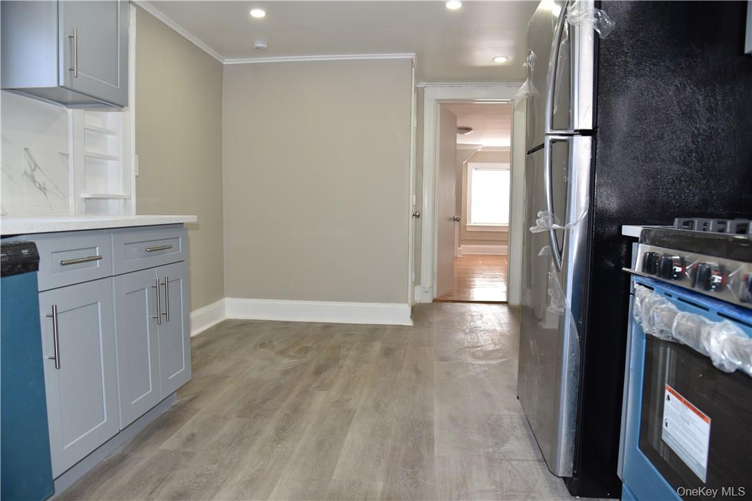 99 Maple Avenue 3 Property Photo 7