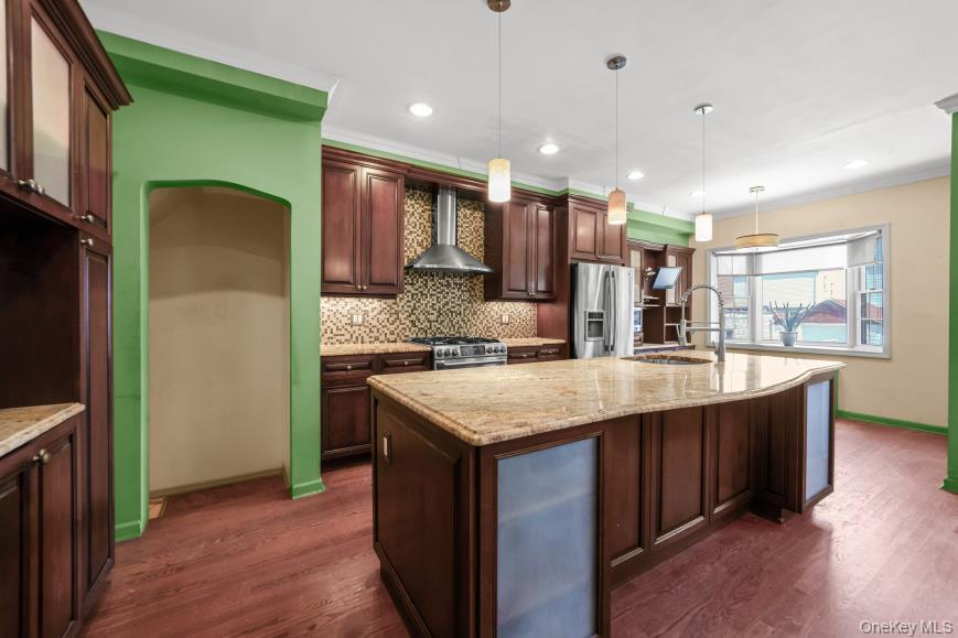 13009 227th Street Property Photo 4