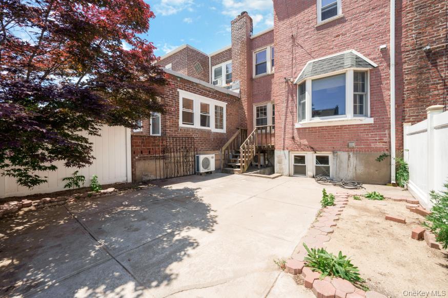 13009 227th Street Property Photo 16