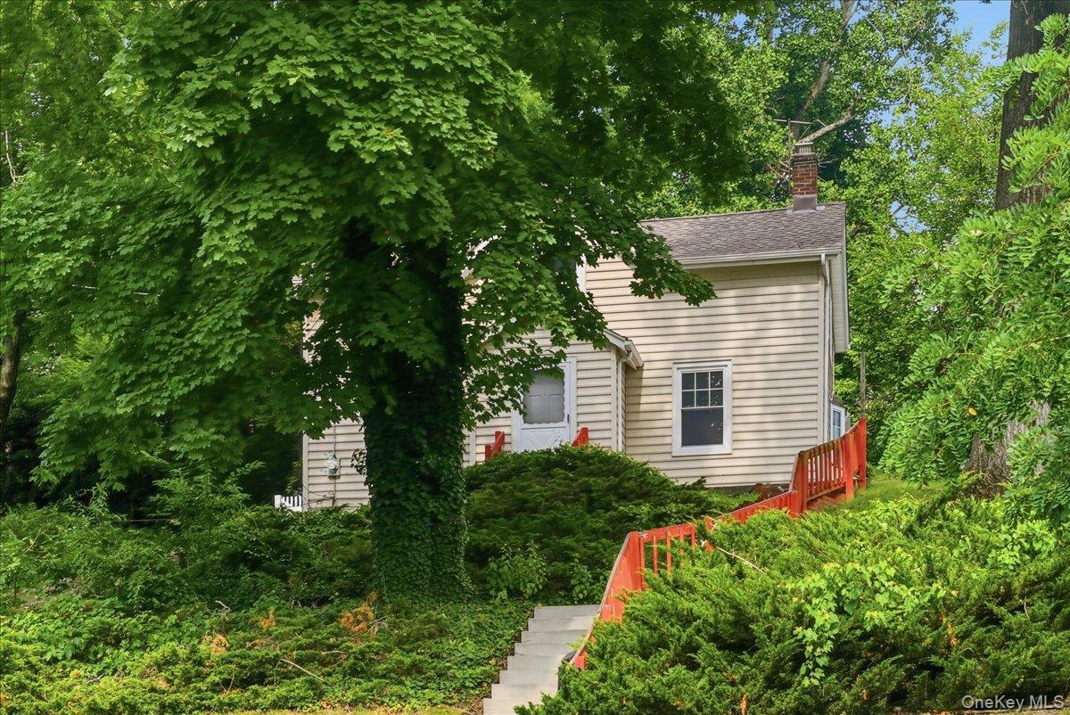 42 Revolutionary Road Property Photo 1