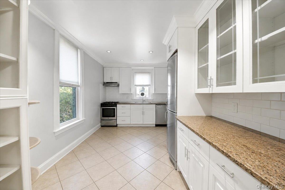 9 Hyatt Avenue Property Photo 3