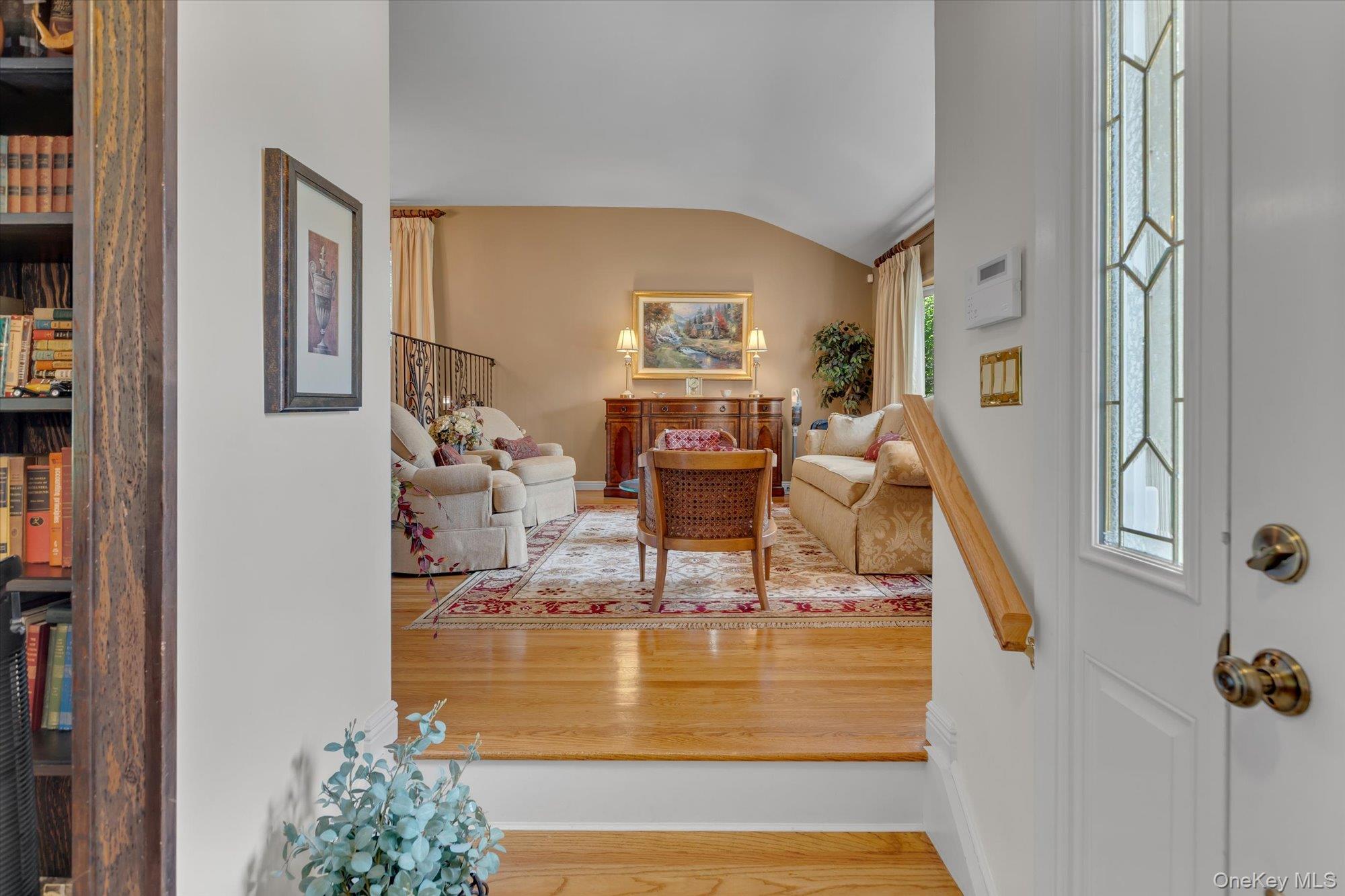 19 Cottage Court Property Photo 3