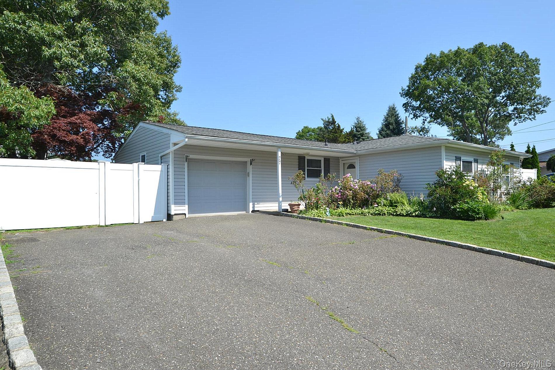 77 S Bicycle Path Property Photo 5