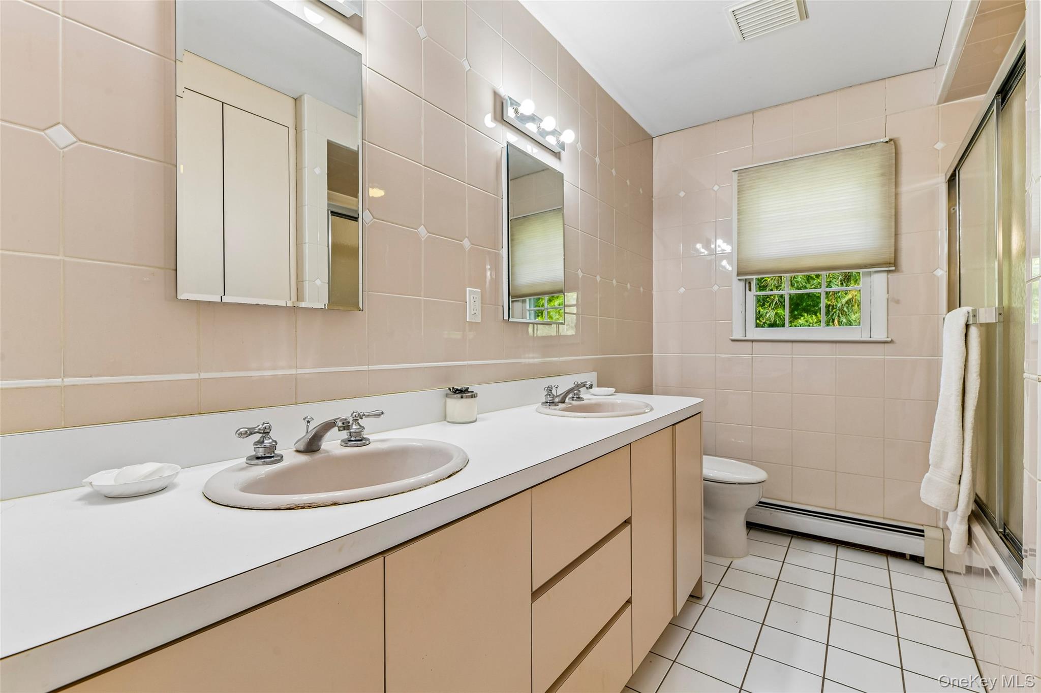 100 Hewlett Neck Road Property Photo 28