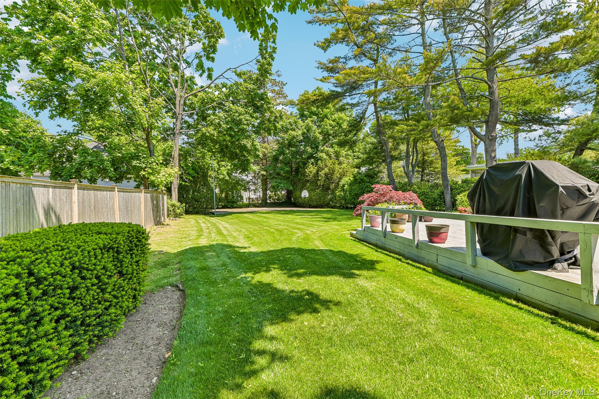 100 Hewlett Neck Road Property Photo 41
